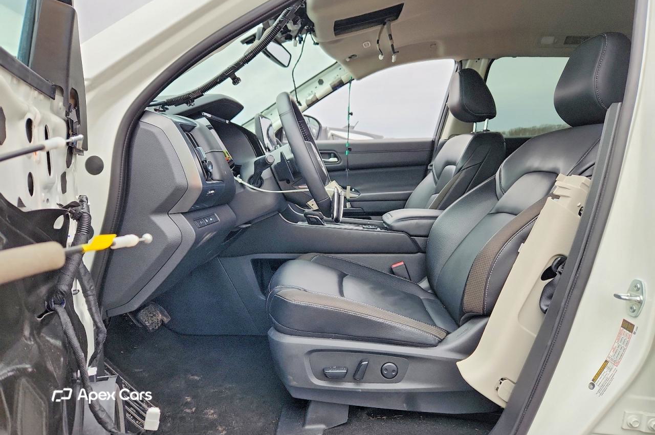 Nissan Pathfinder 2024
