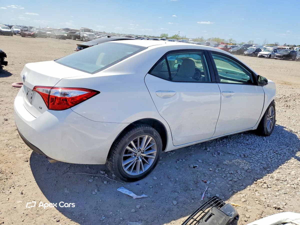 Toyota Corolla 2015