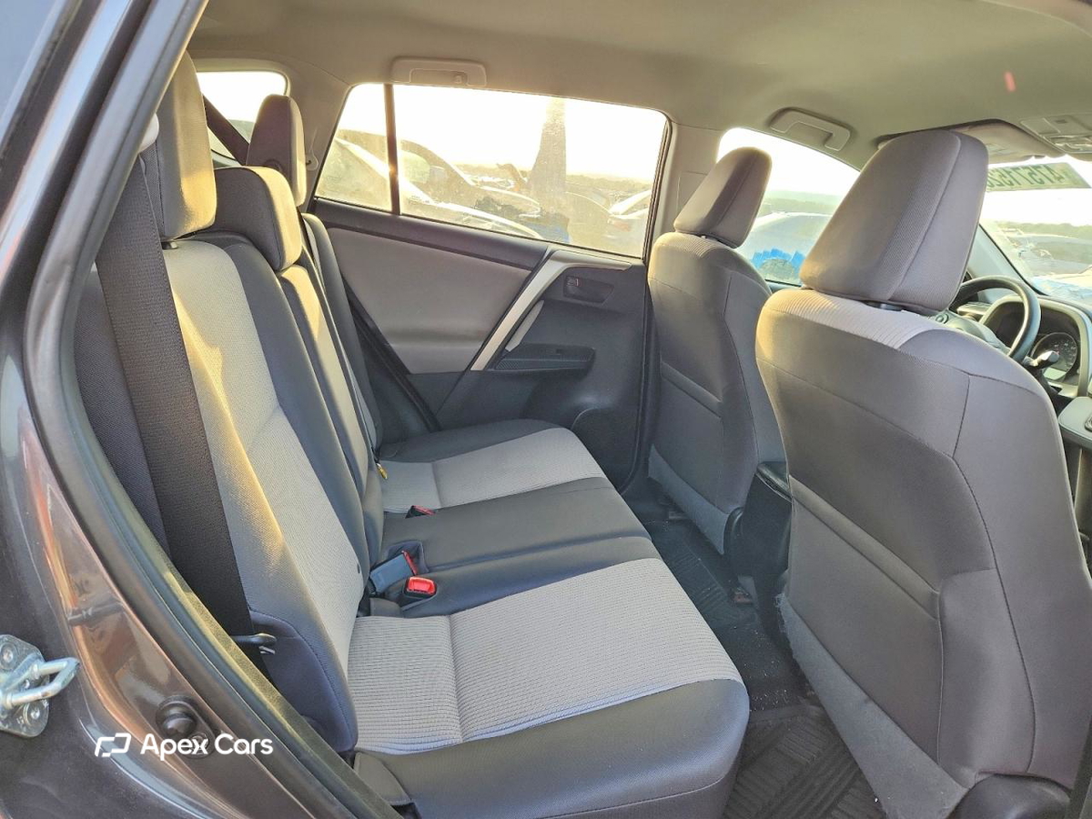 Toyota RAV 4 2015