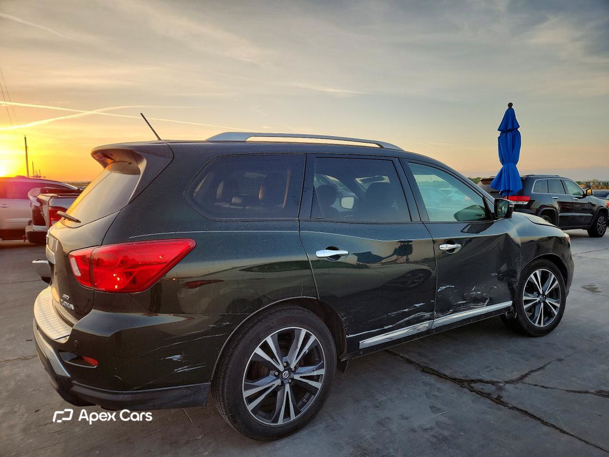 Nissan Pathfinder 2018