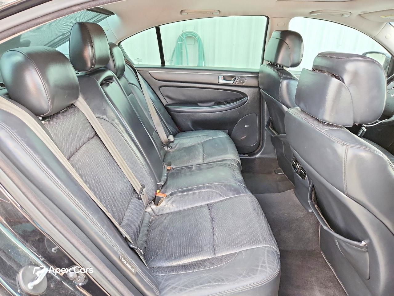 Hyundai Genesis 2014