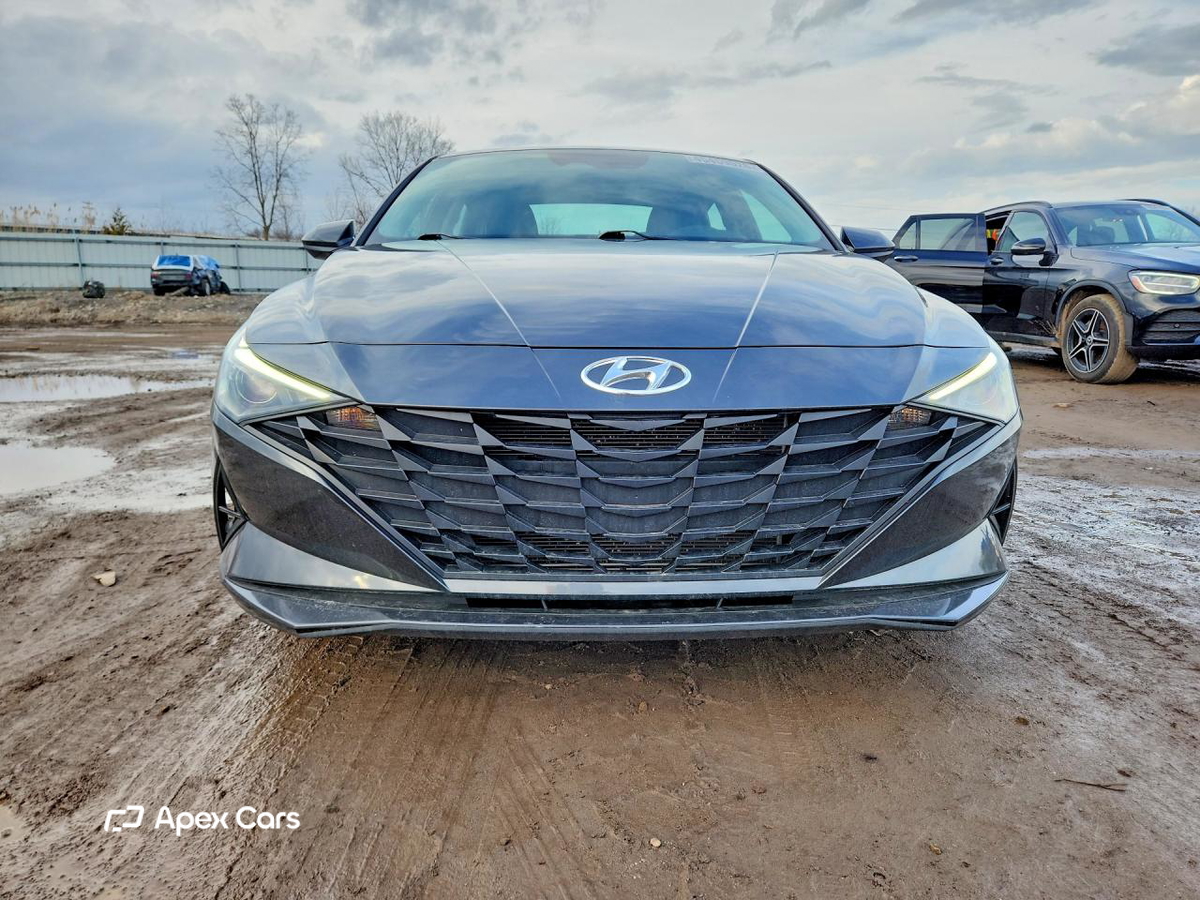 Hyundai Elantra 2023