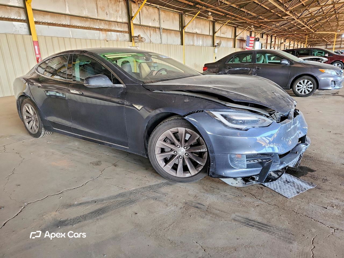 Tesla Model S 2016