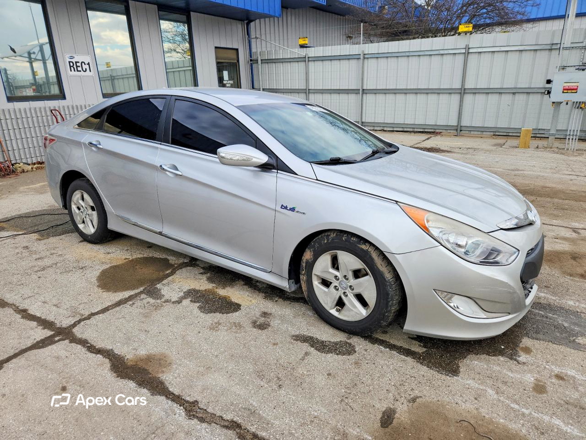 Hyundai Sonata 2011
