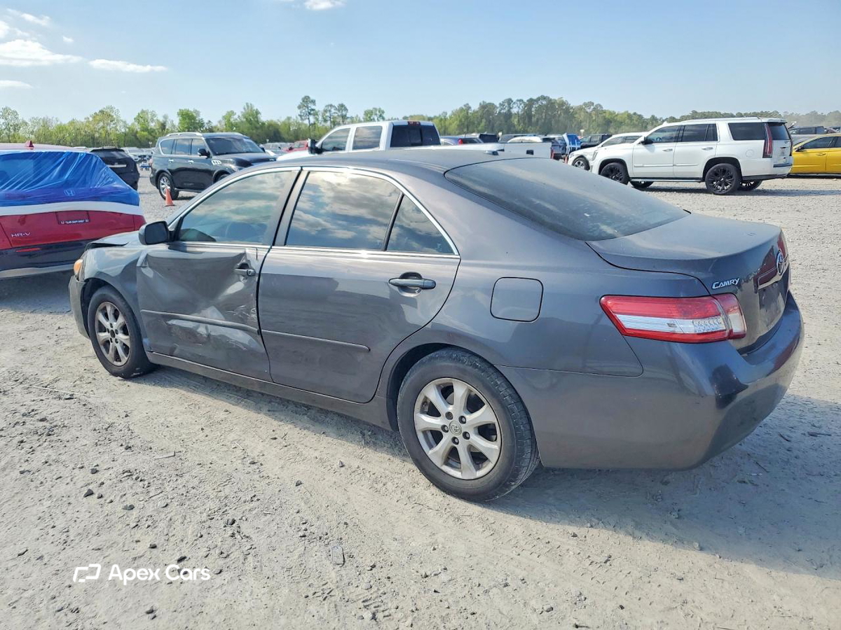 Toyota Camry 2011