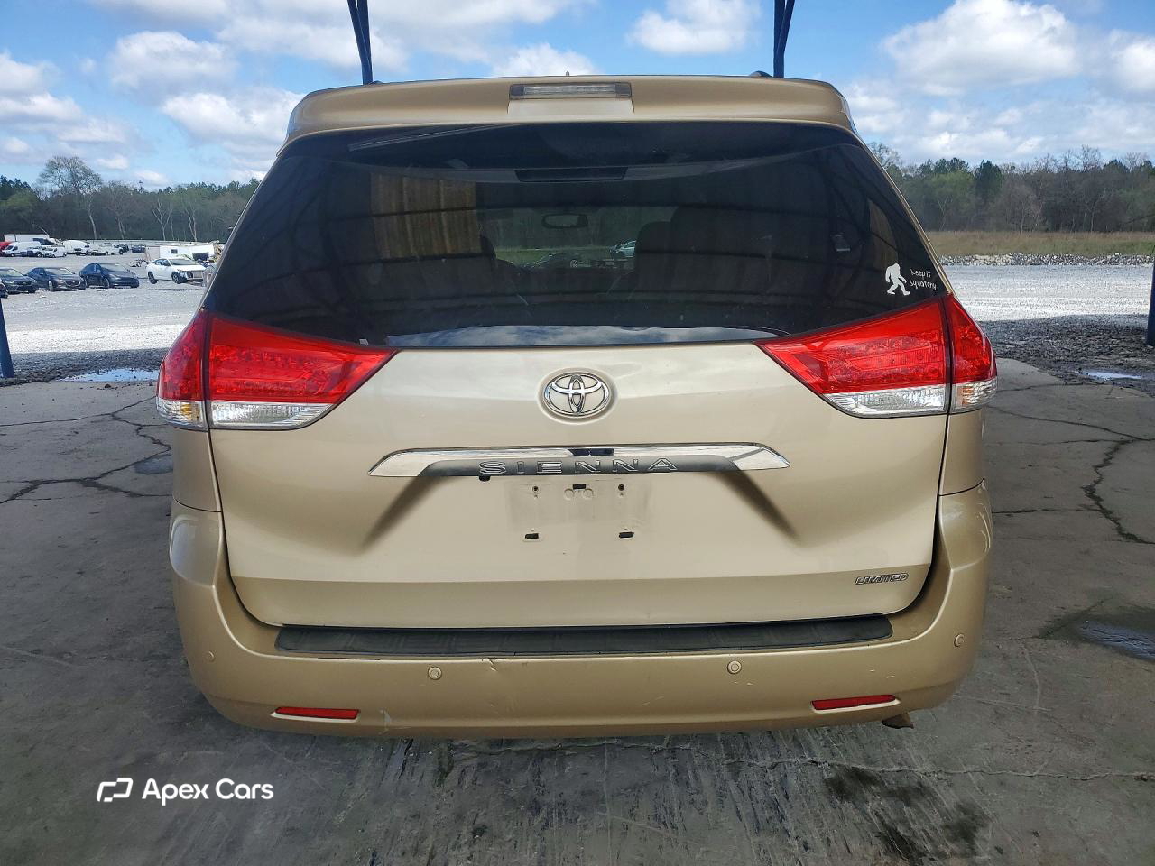 Toyota Sienna 2011
