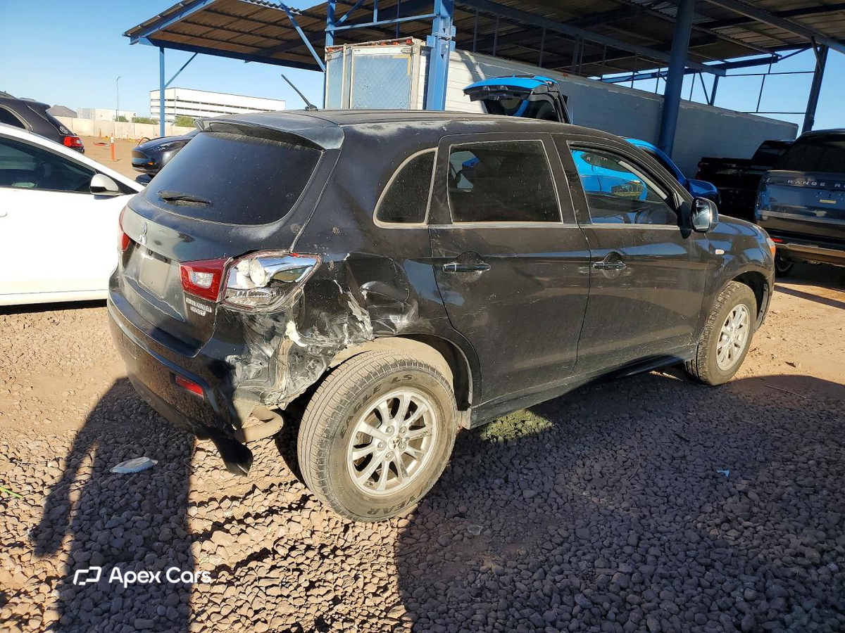 Mitsubishi Outlander 2011