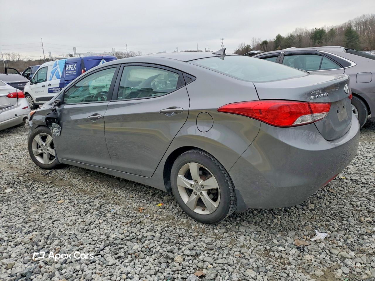 Hyundai Elantra 2013