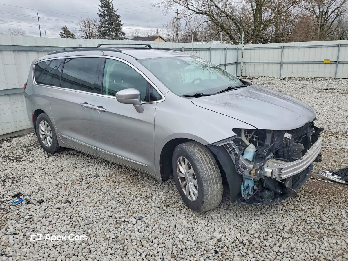 Chrysler Pacifica 2017
