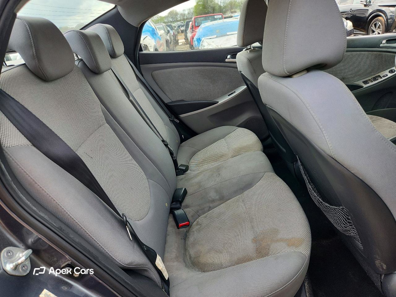 Hyundai Accent 2012