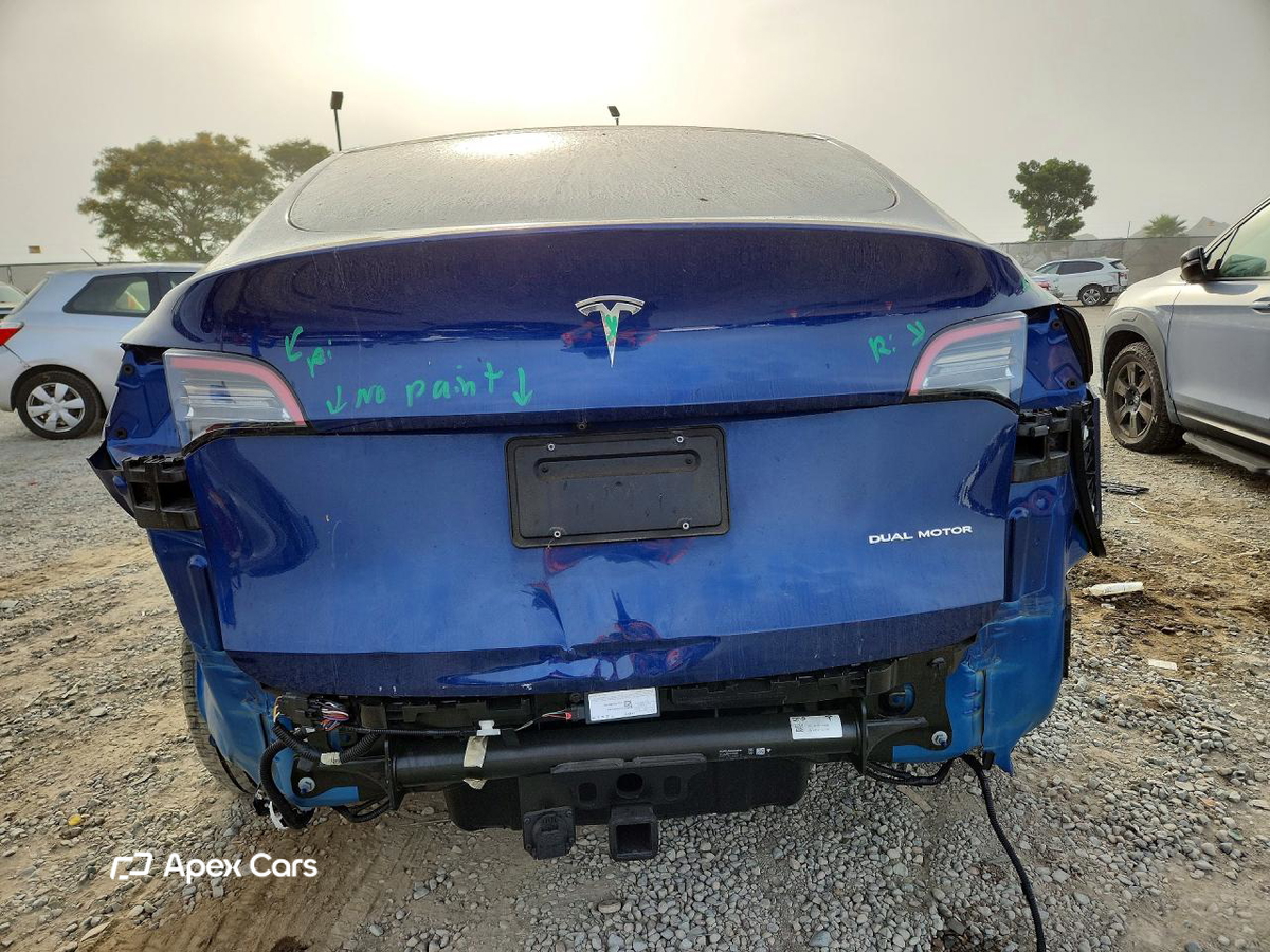 Tesla Model Y 2021