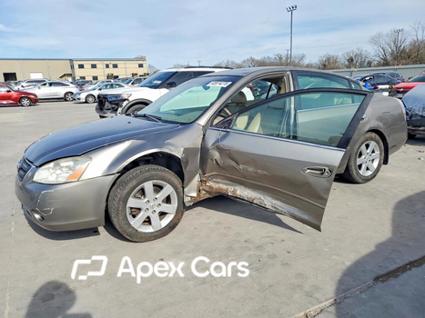 Nissan Altima 2003 - Image 1 of 13