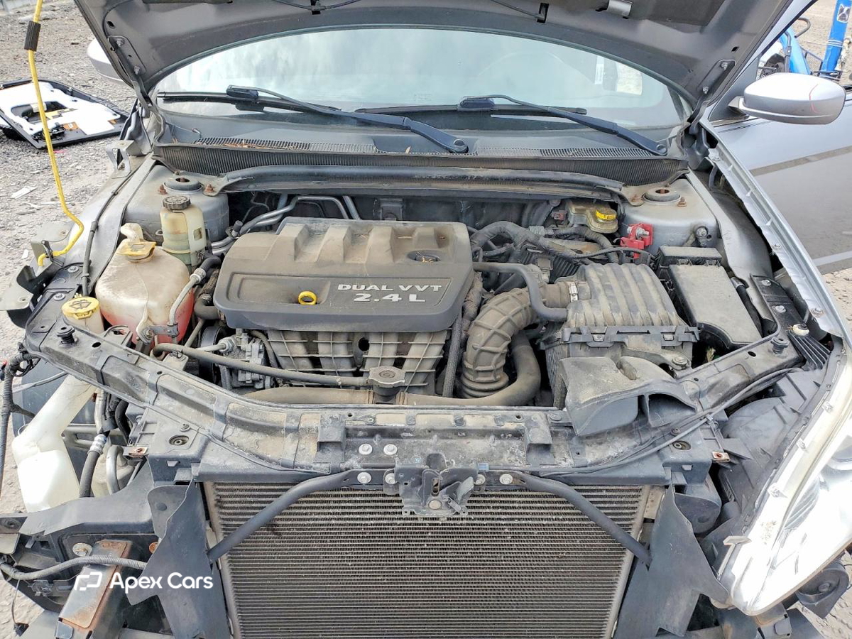 Chrysler 200 2013