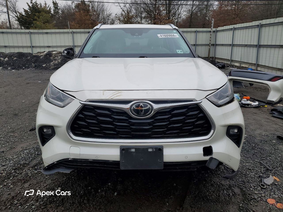 Toyota Highlander 2021