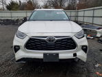 Toyota Highlander 2021
