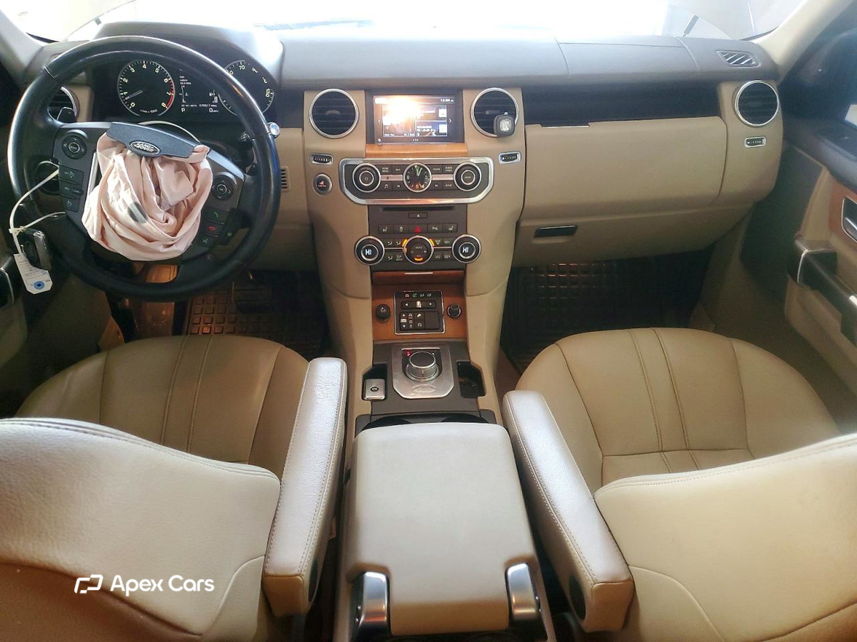 Land Rover LR4 2016