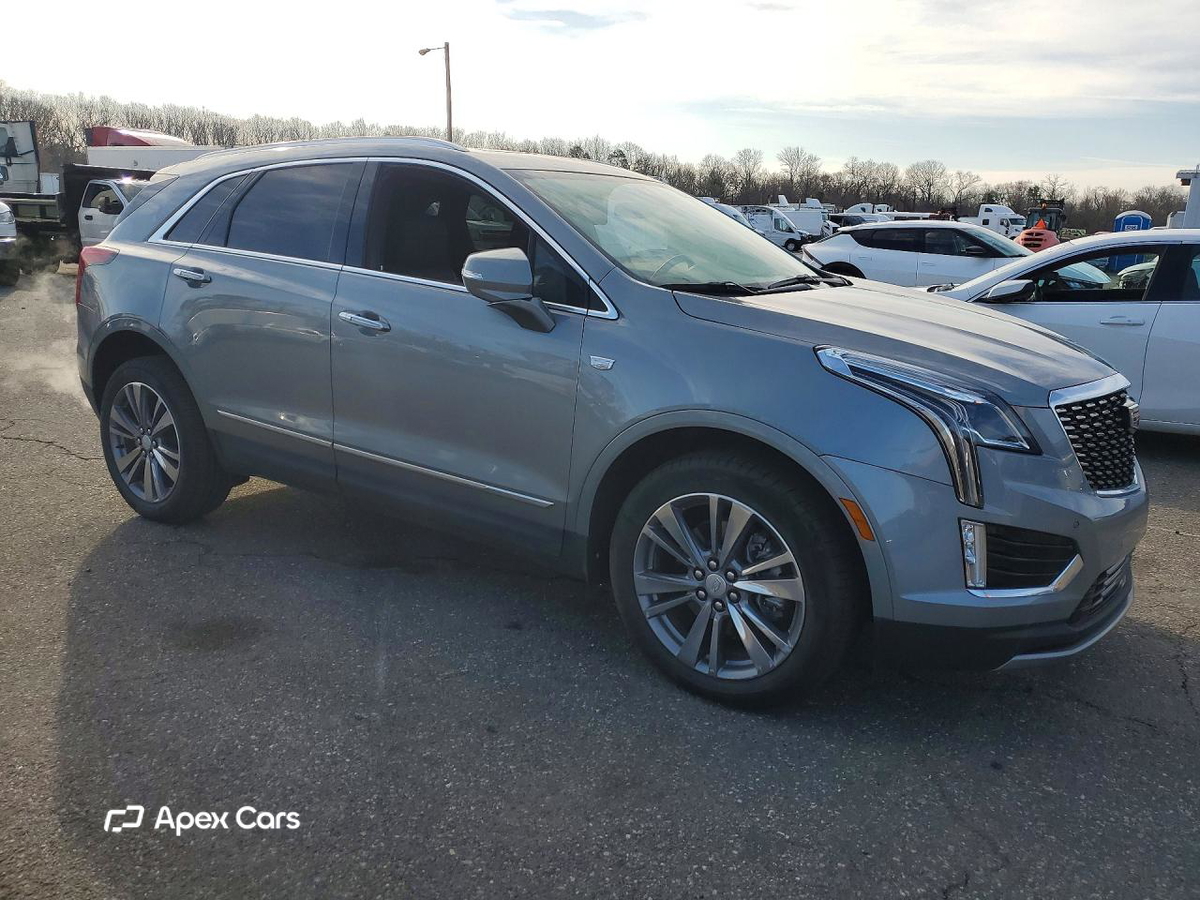 Cadillac XT5 2025