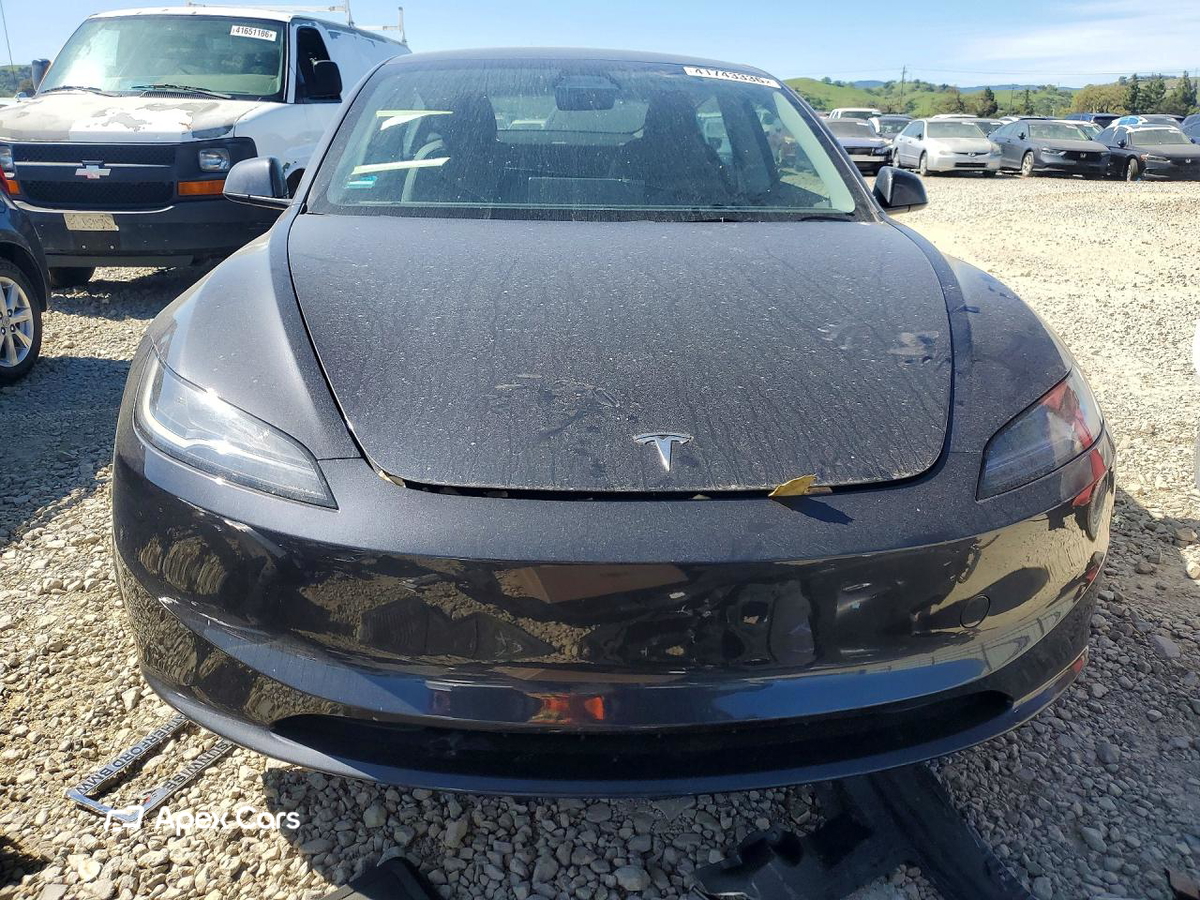 Tesla Model 3 2025
