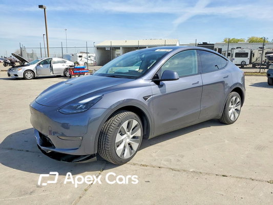 Tesla Model Y 2023 - Image 1 of 14