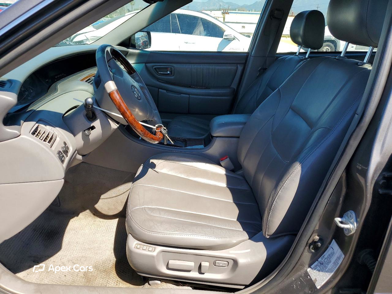 Toyota Avalon 2003