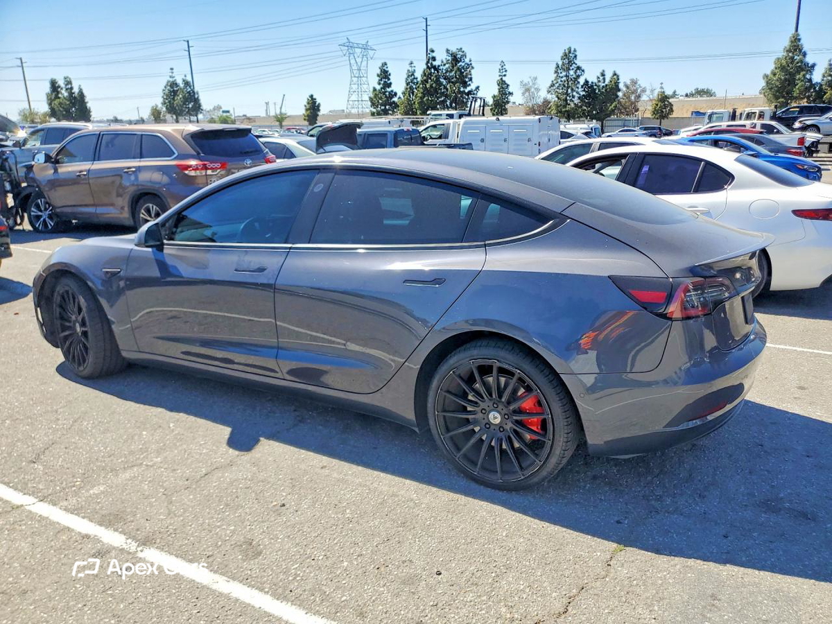 Tesla Model 3 2022