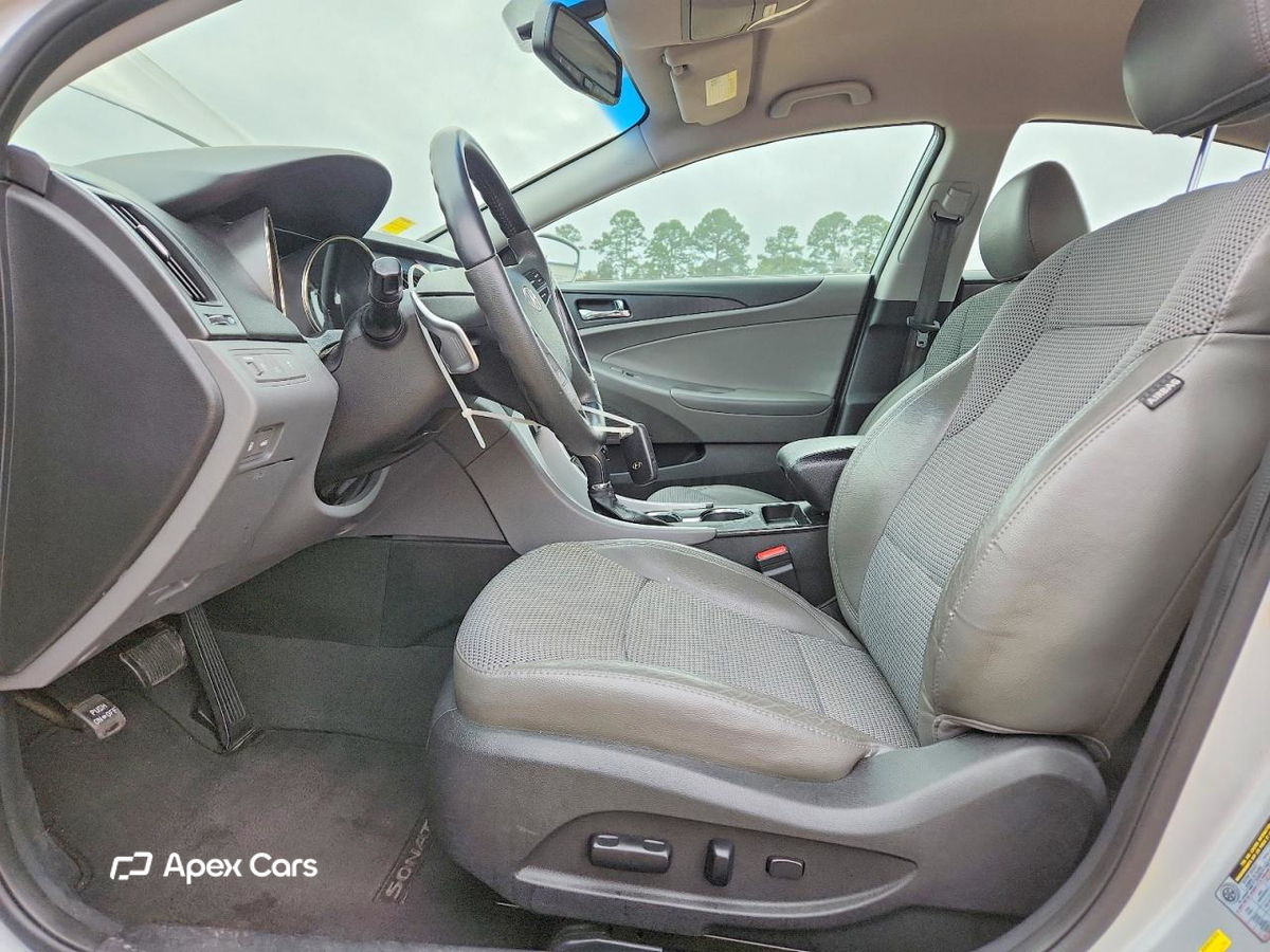 Hyundai Sonata 2012
