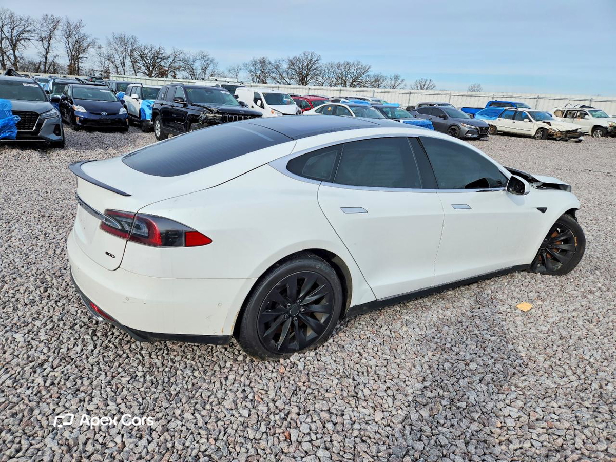 Tesla Model S 2016