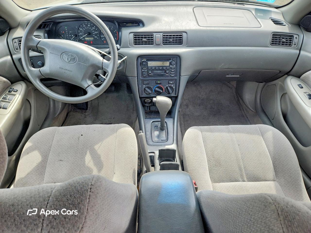 Toyota Camry 2000