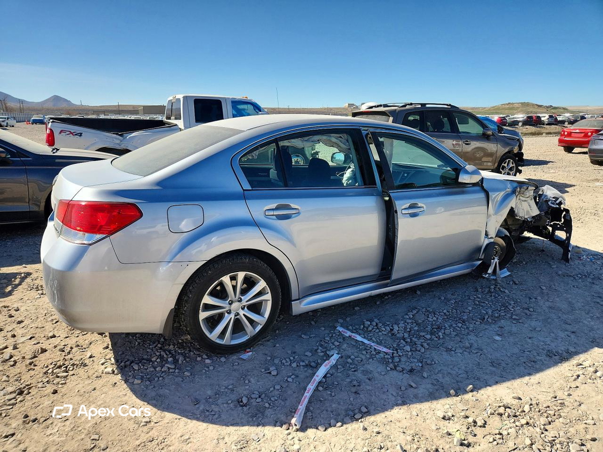Subaru Legacy 2013