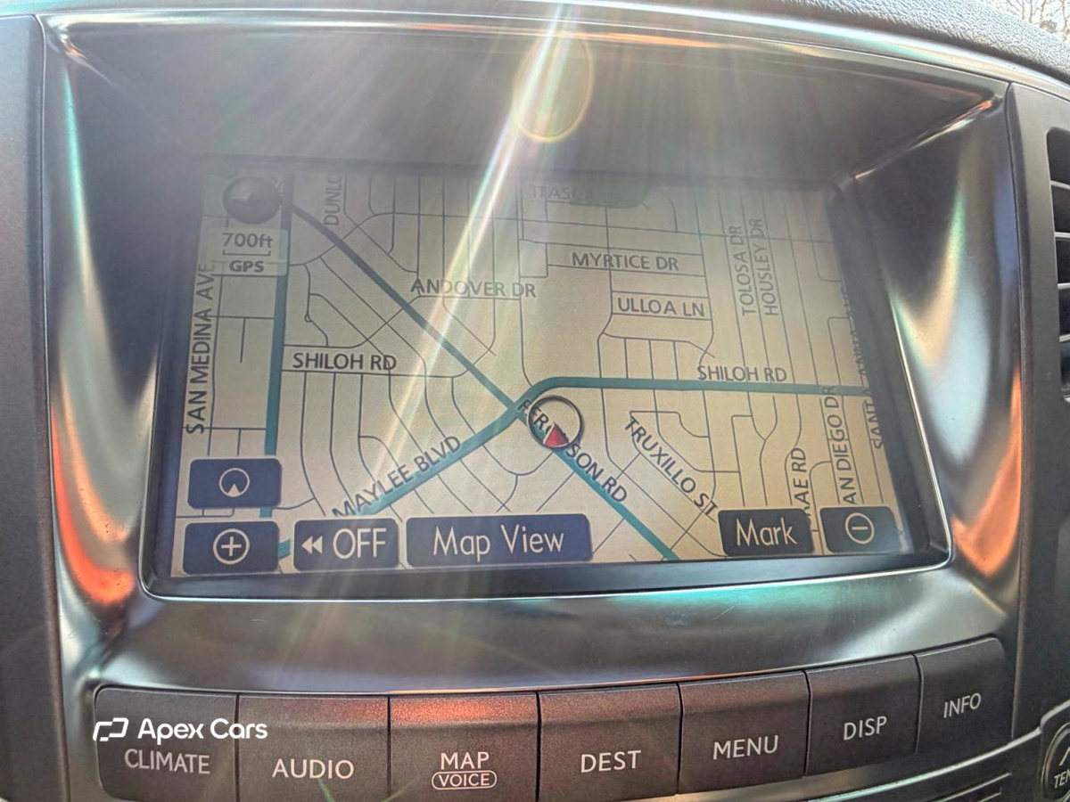 Lexus LX 2008