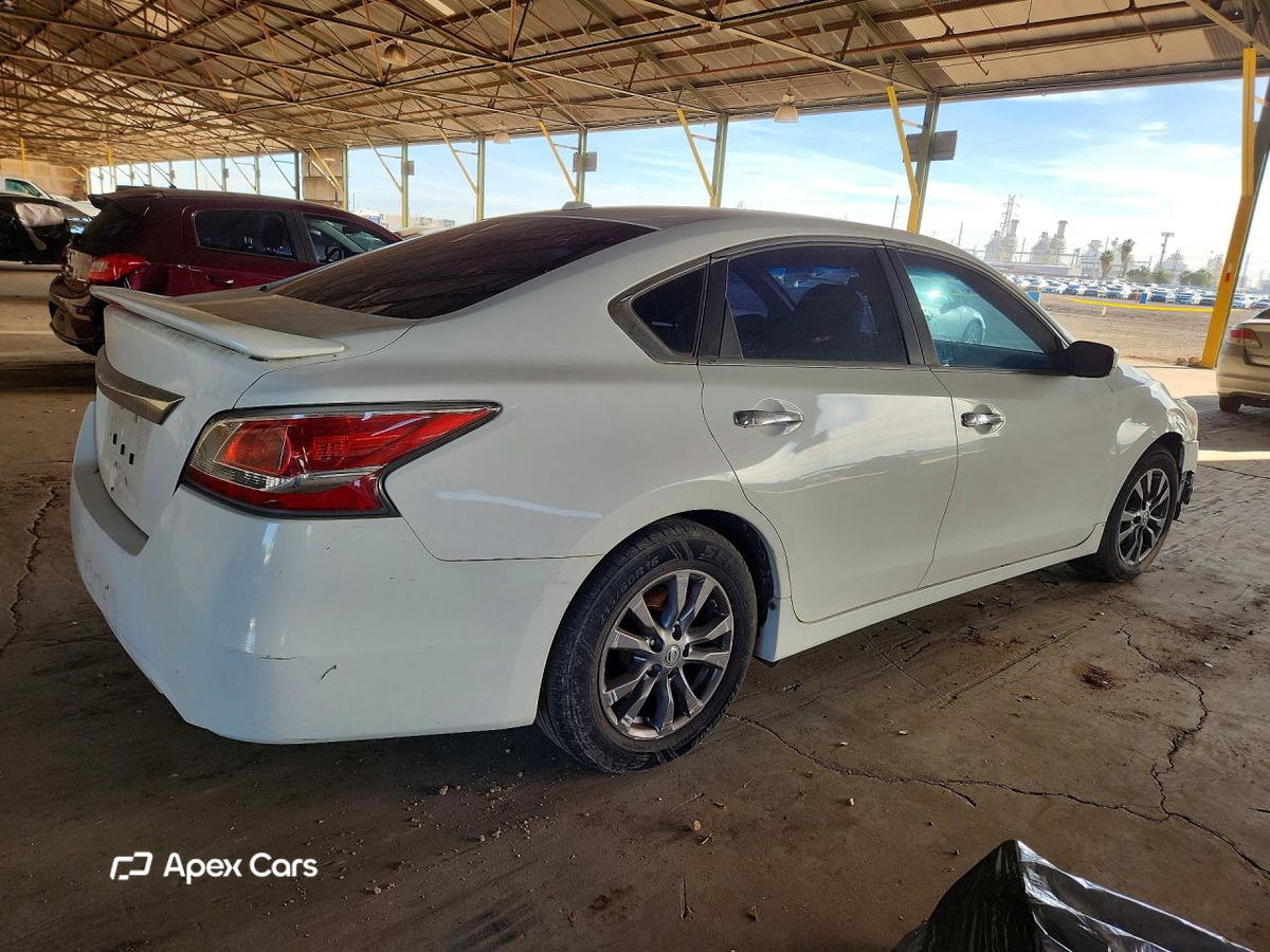 Nissan Altima 2015