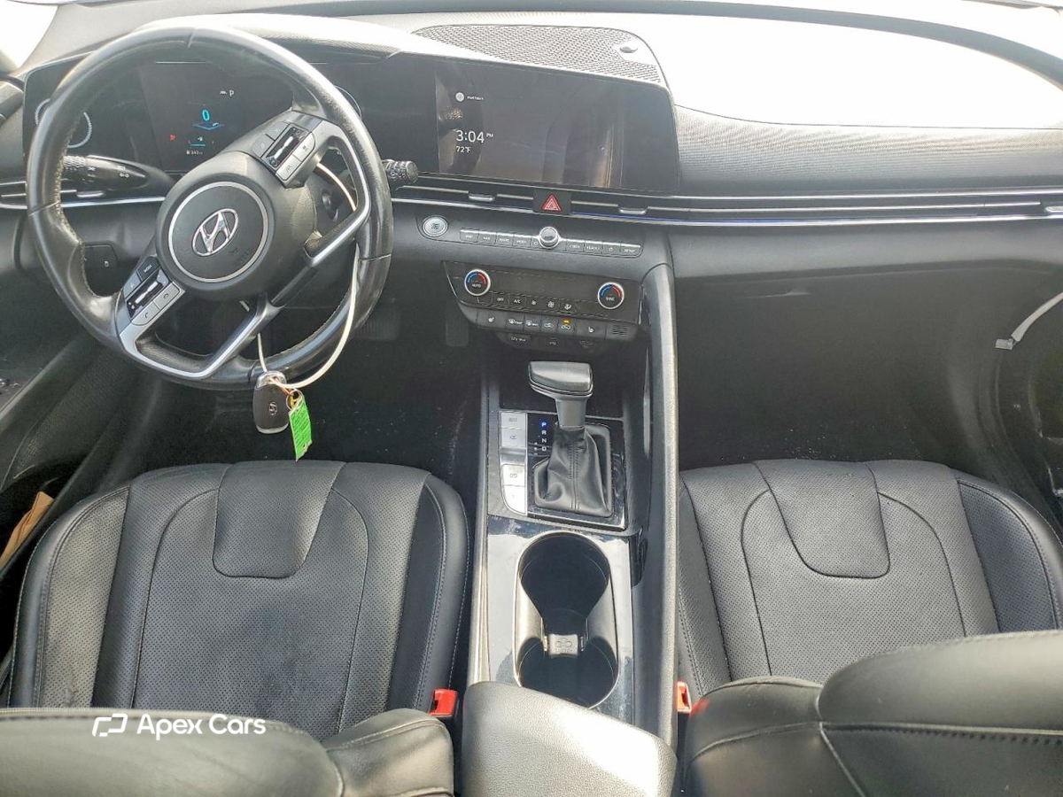 Hyundai Elantra 2021