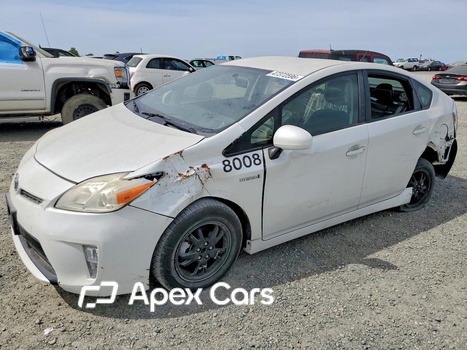 Toyota Prius 2015 - Image 1 of 12