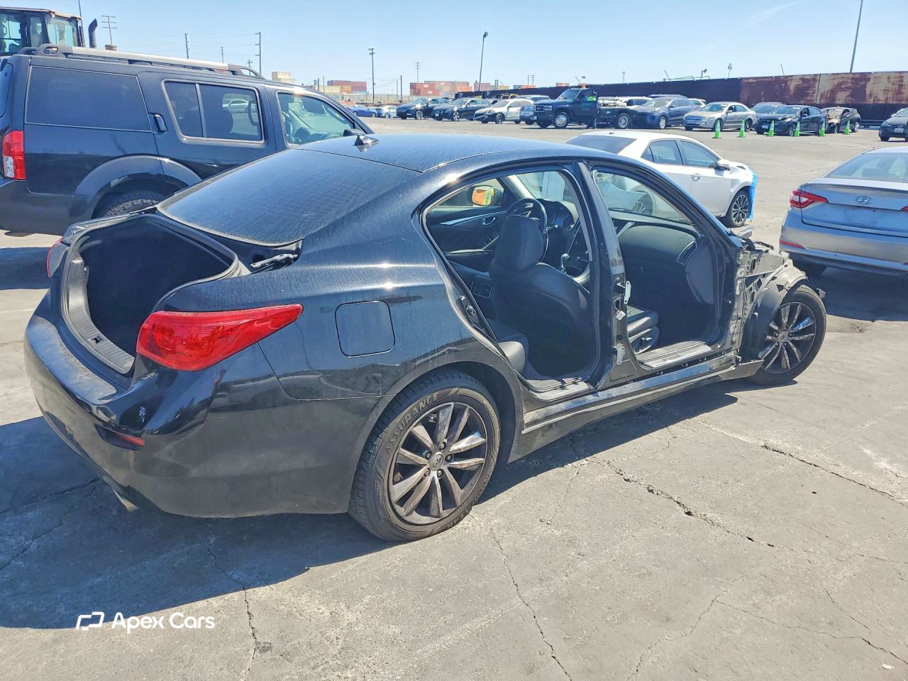 Infiniti Q50 2015