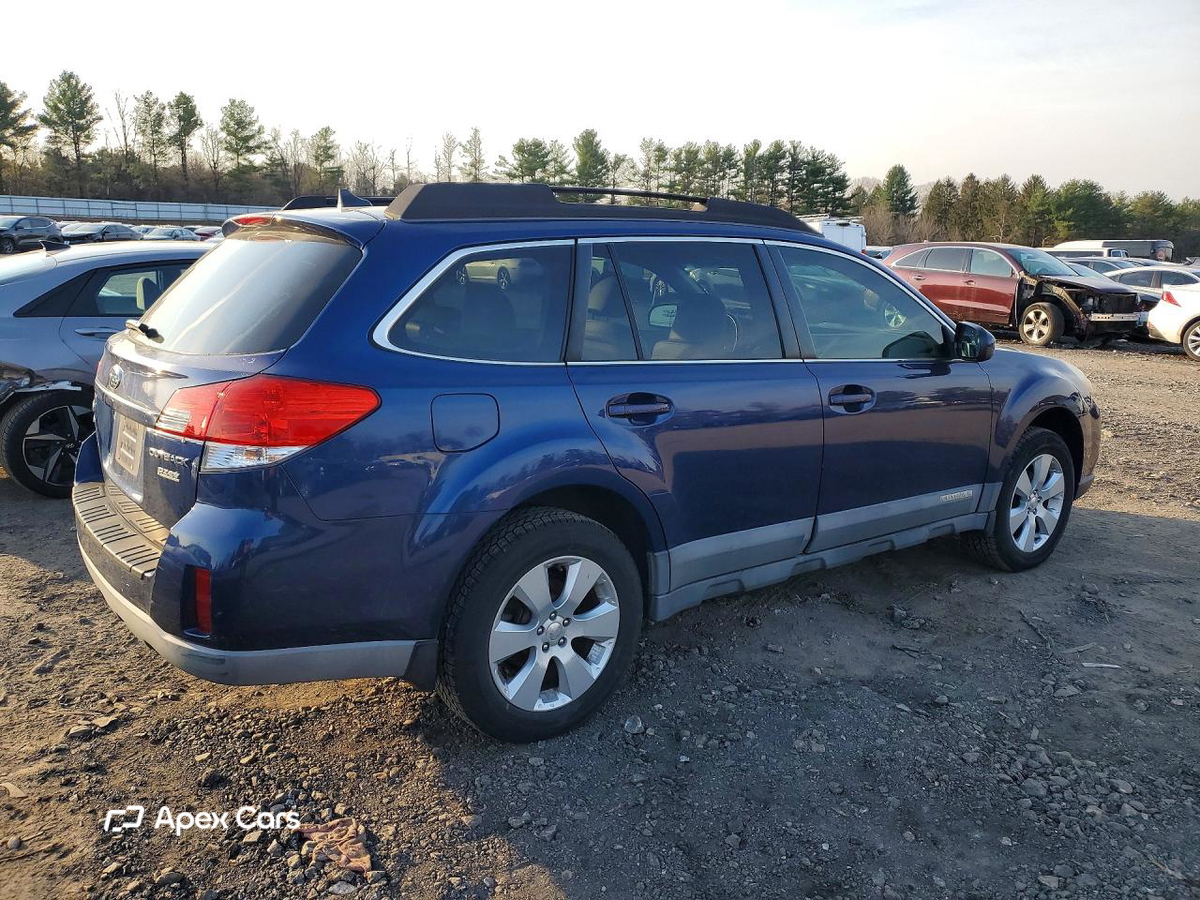 Subaru Outback 2011