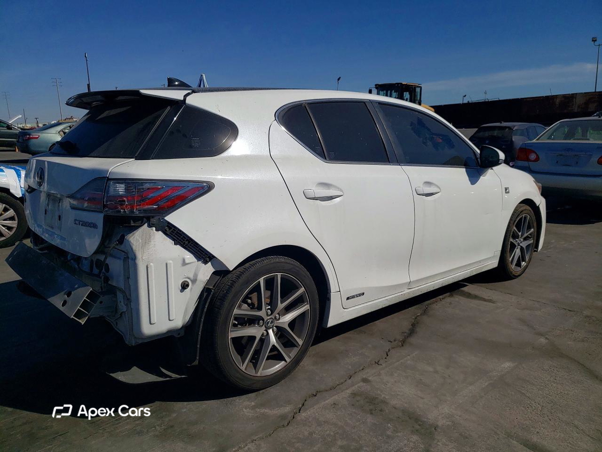 Lexus CT 2015