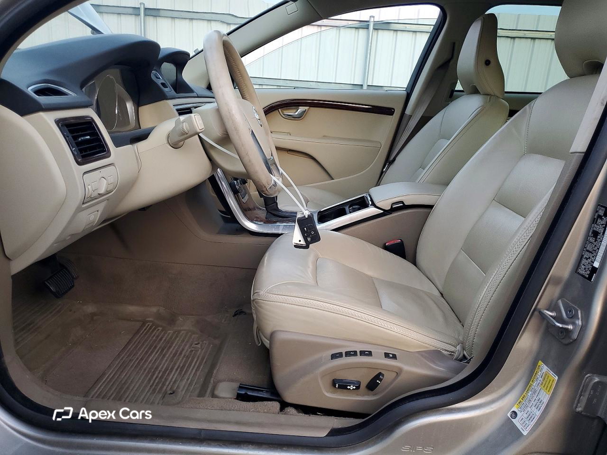 Volvo XC70 2015