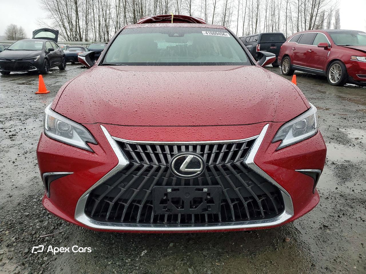 Lexus ES 2025