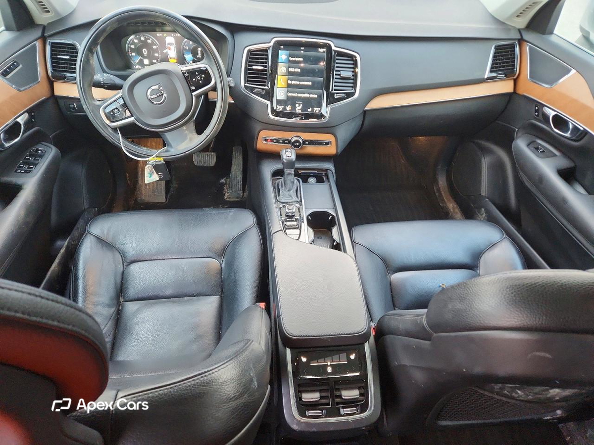 Volvo XC90 2021
