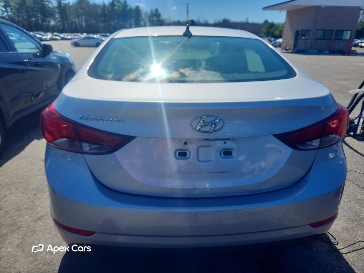 Hyundai Elantra 2014