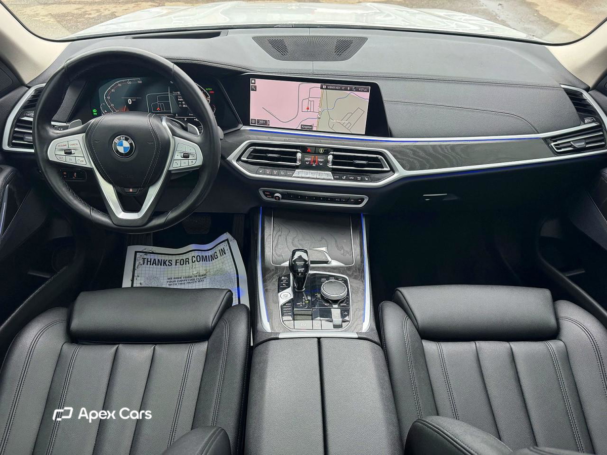 BMW X7 2021