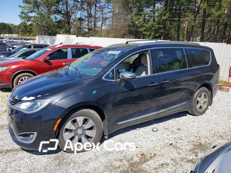 Chrysler Pacifica 2018 - Image 1 of 13