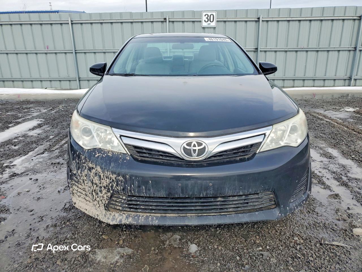 Toyota Camry 2012