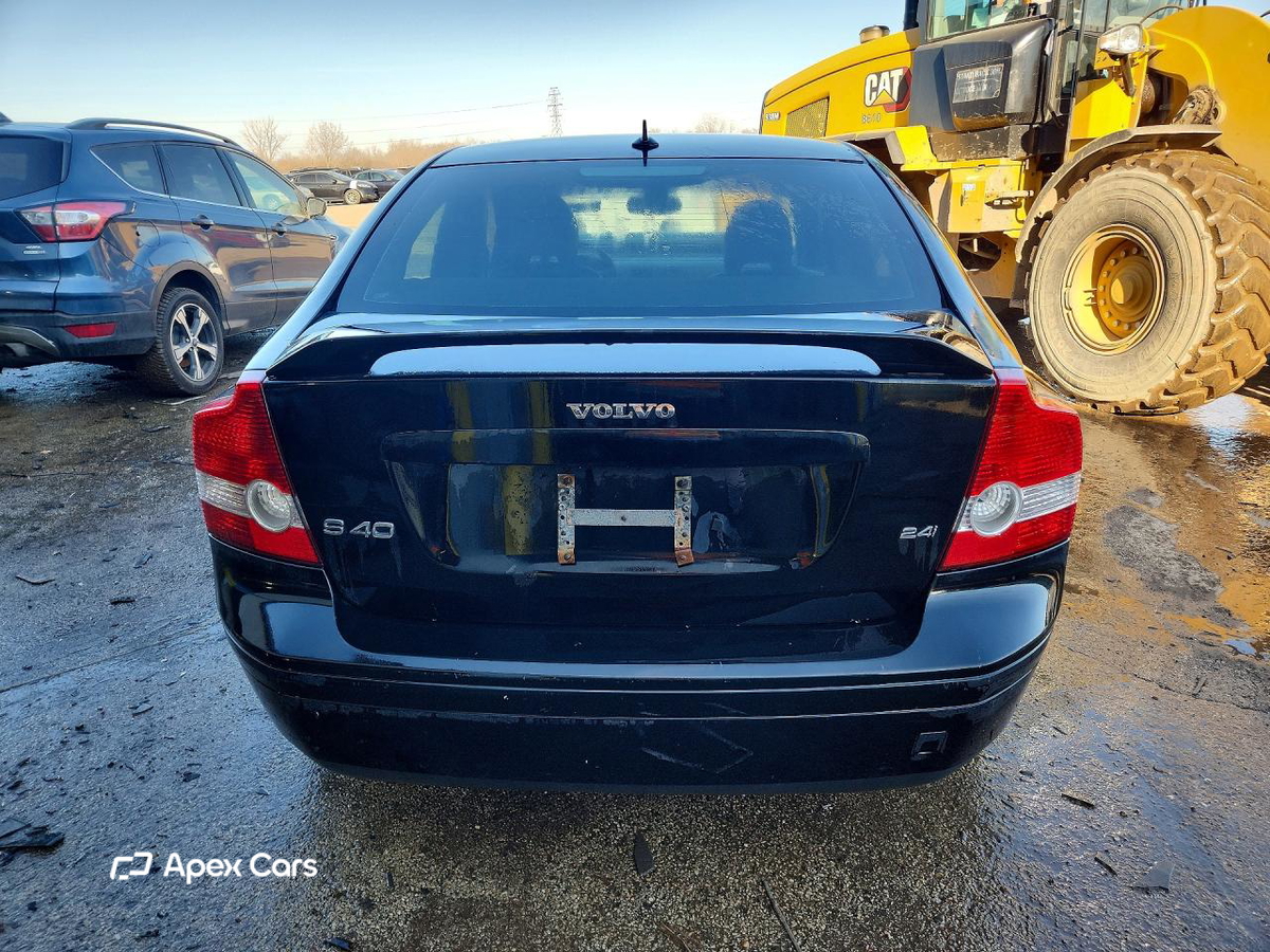 Volvo S40 2004