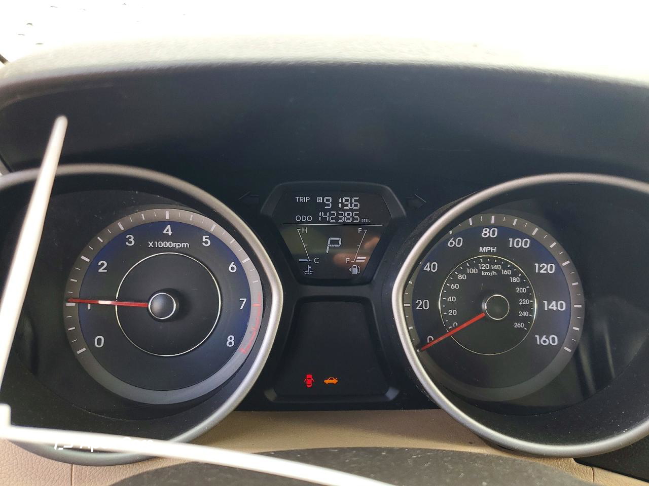 Hyundai Elantra 2012
