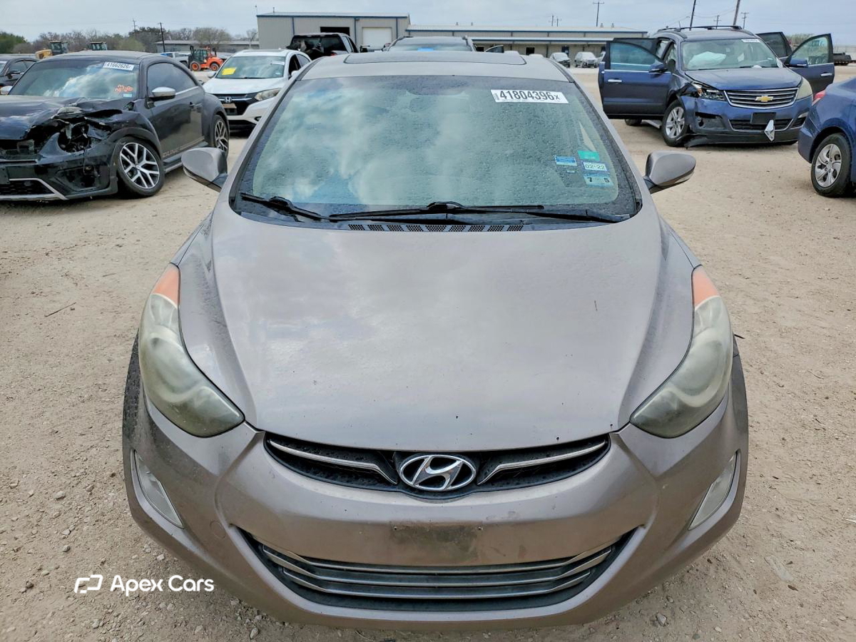 Hyundai Elantra 2011