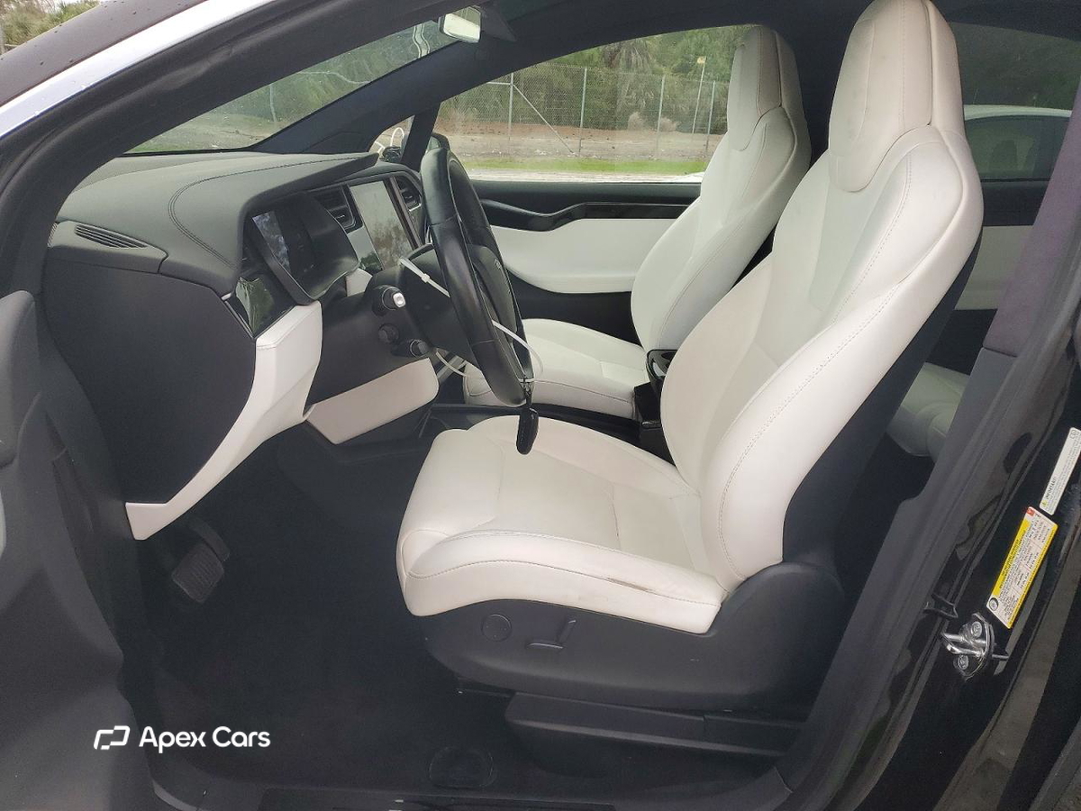 Tesla Model X 2018