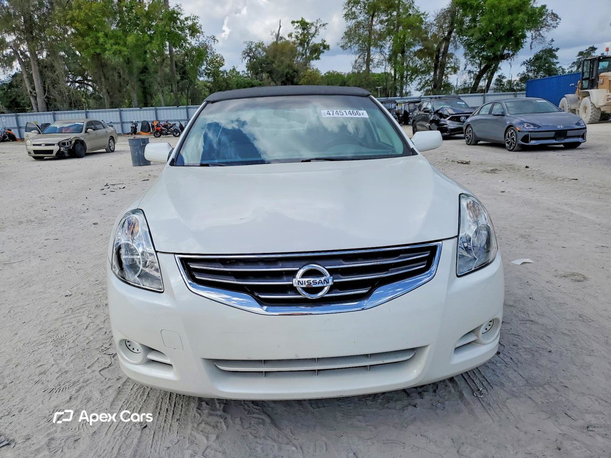 Nissan Altima 2012