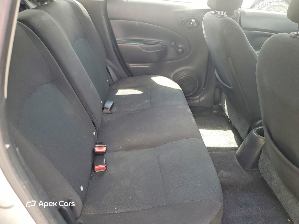 Nissan Versa 2014