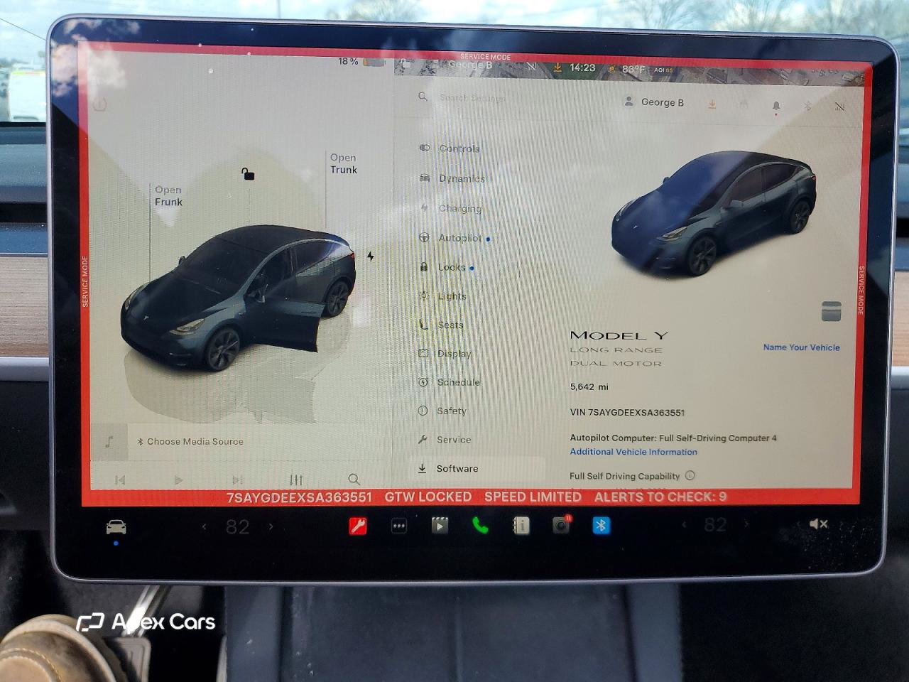 Tesla Model Y 2025